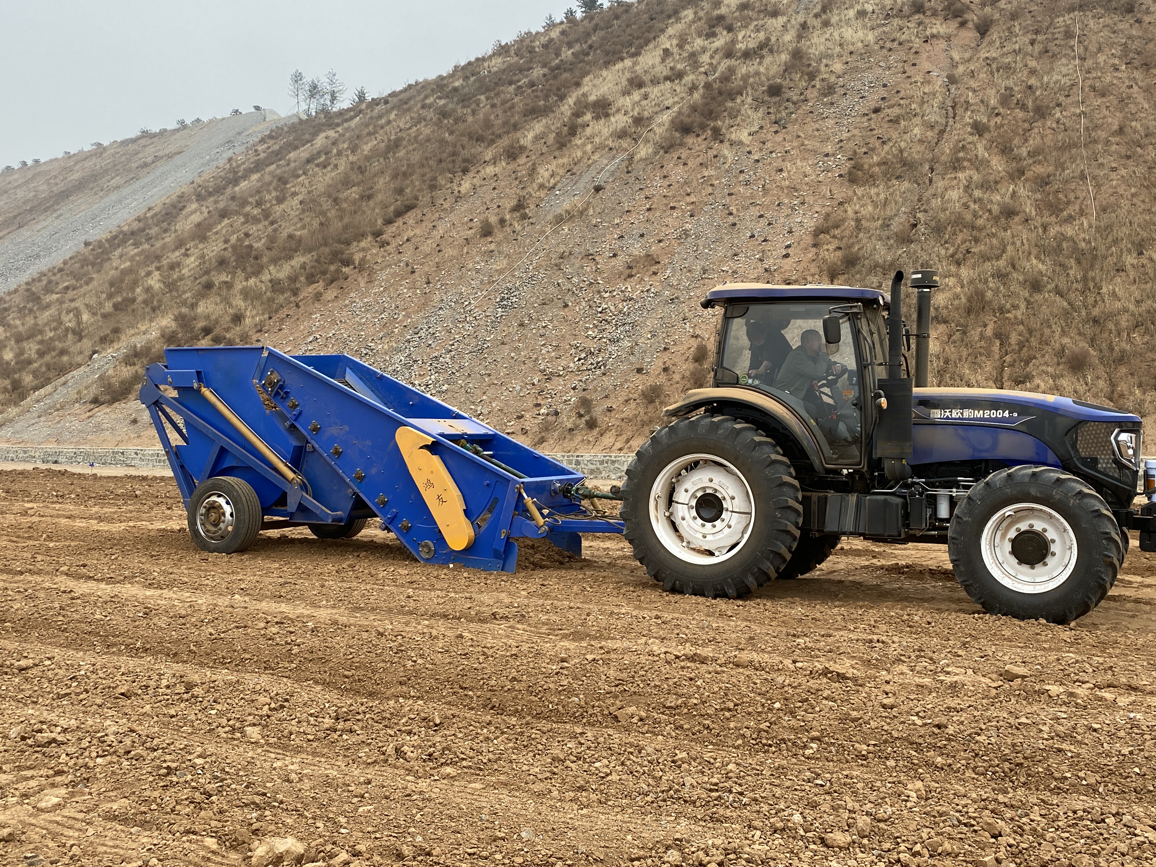 12JS-130农田捡石机