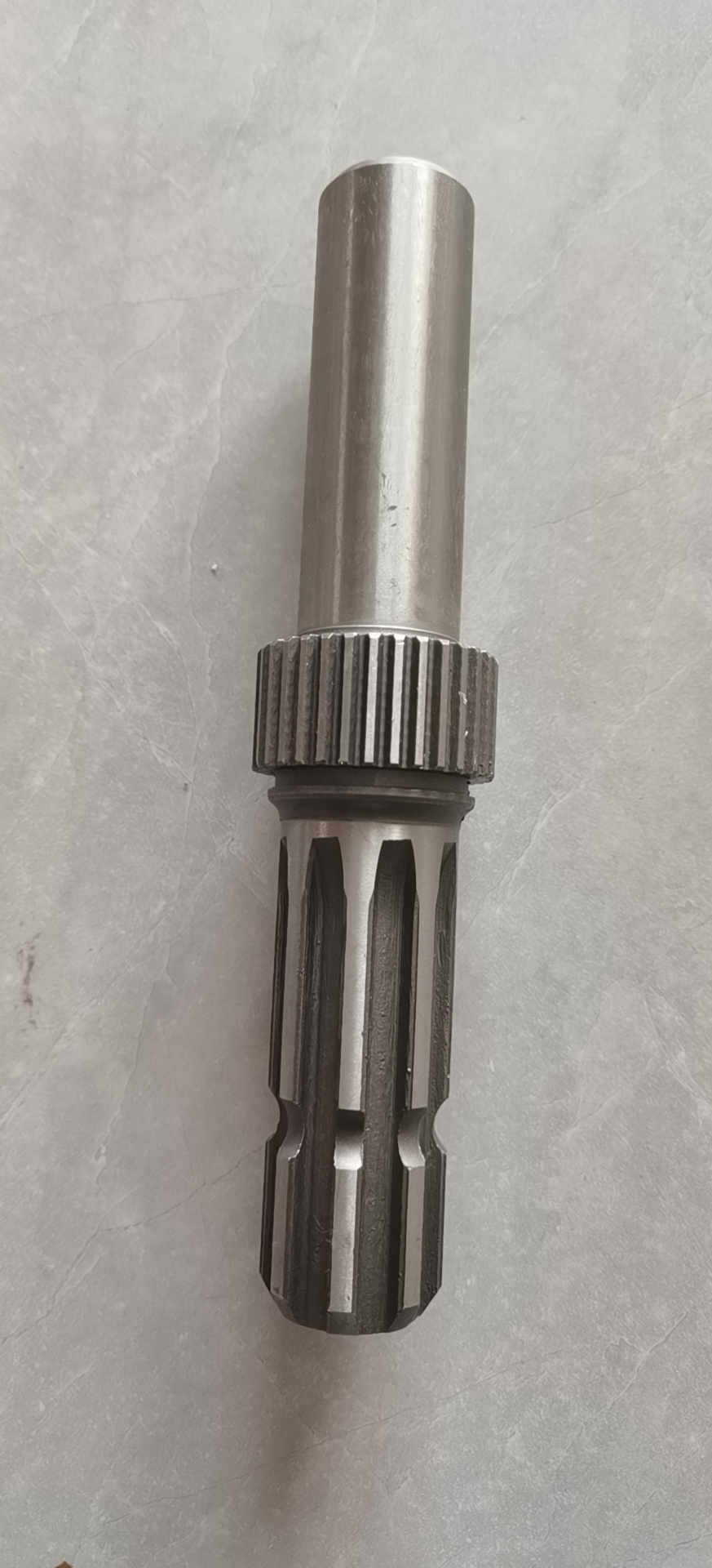 01-10拖拉机动力输出轴