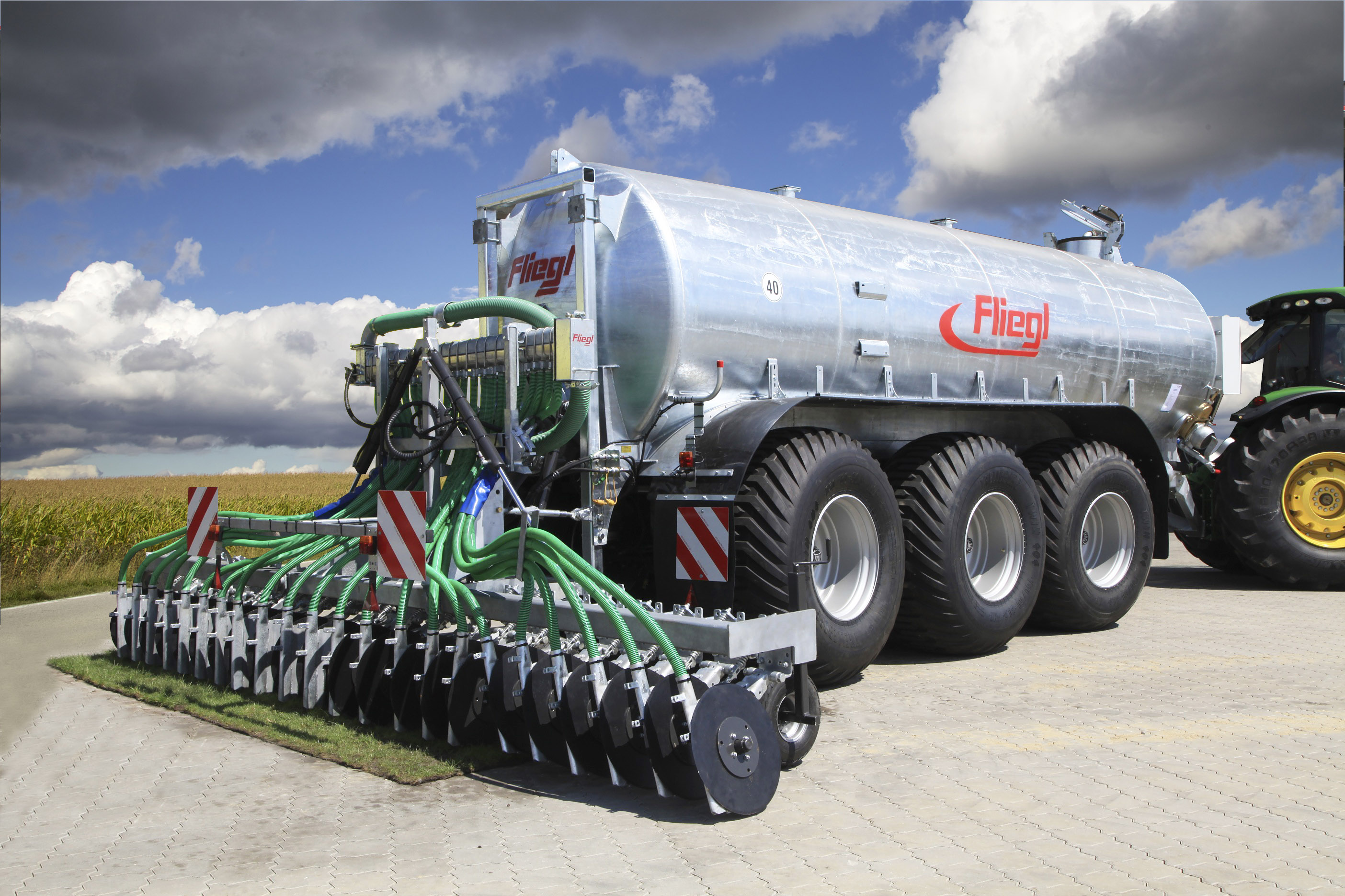 WFW18000液态施肥机