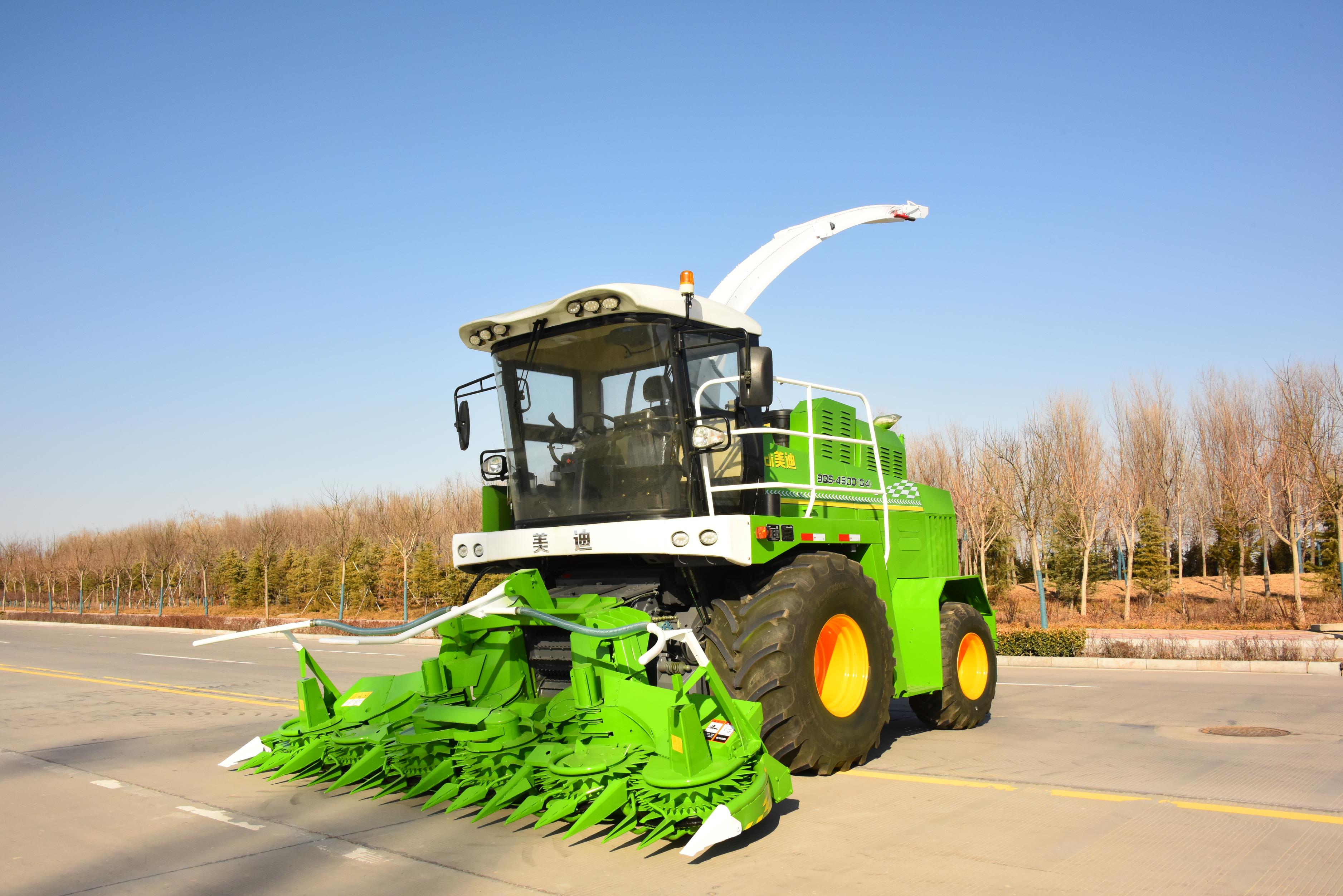 9QS-4500(G4)自走式青饲料收获机