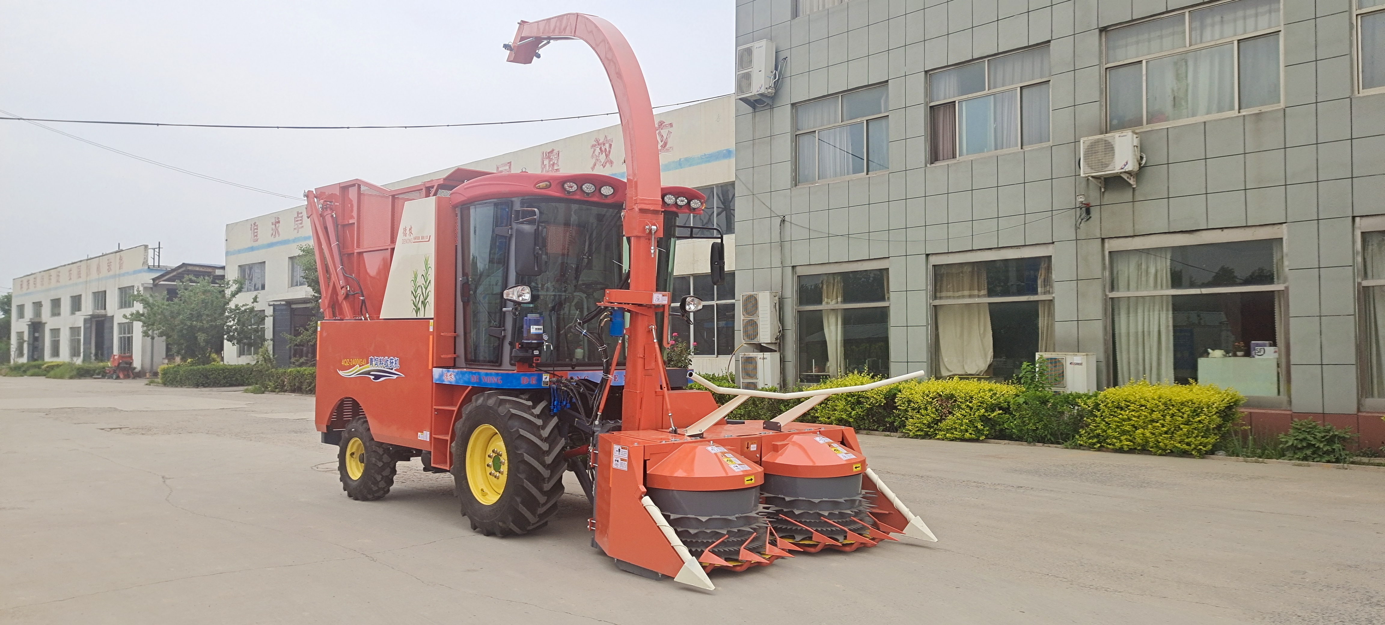 4QZ-2800自走式青饲料收获机