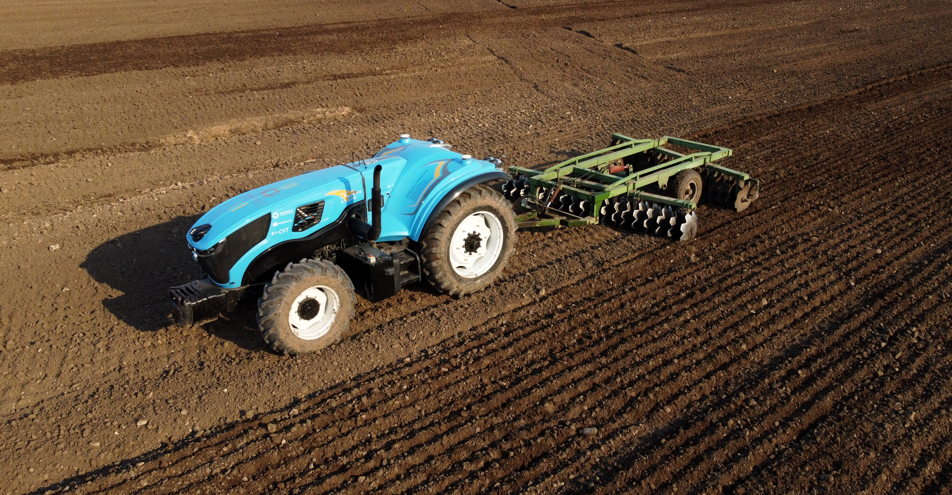 NCT1404中科原动力智牛号无人作业智能农机