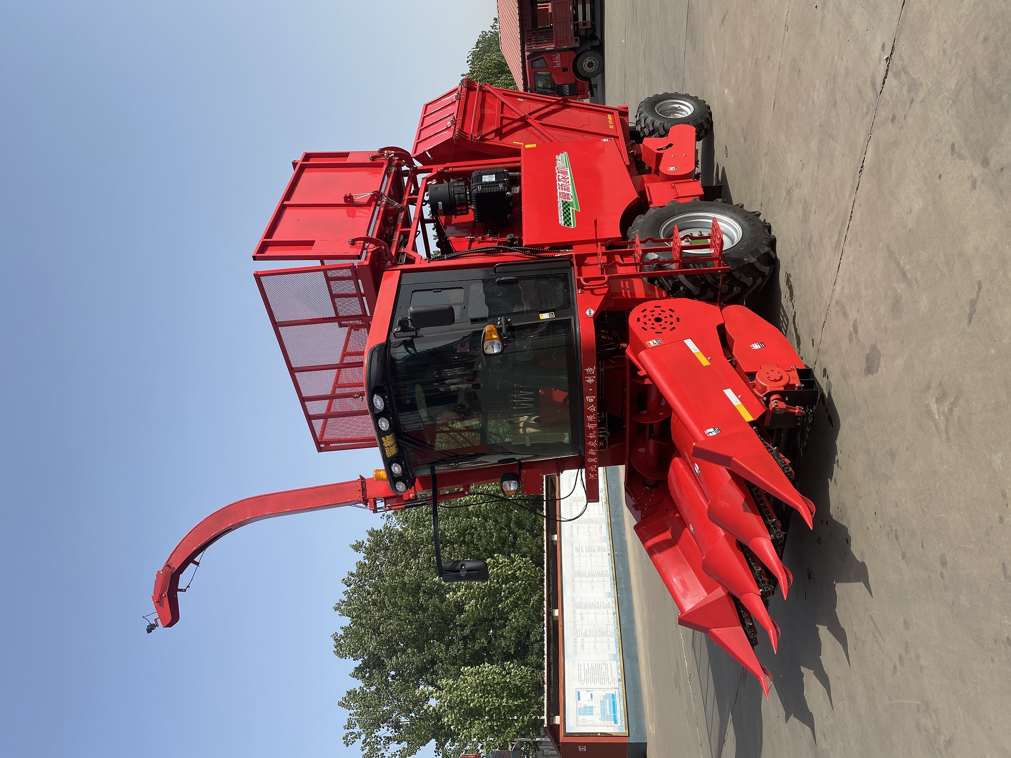 4YZBQ-3M穗茎兼收玉米收获机