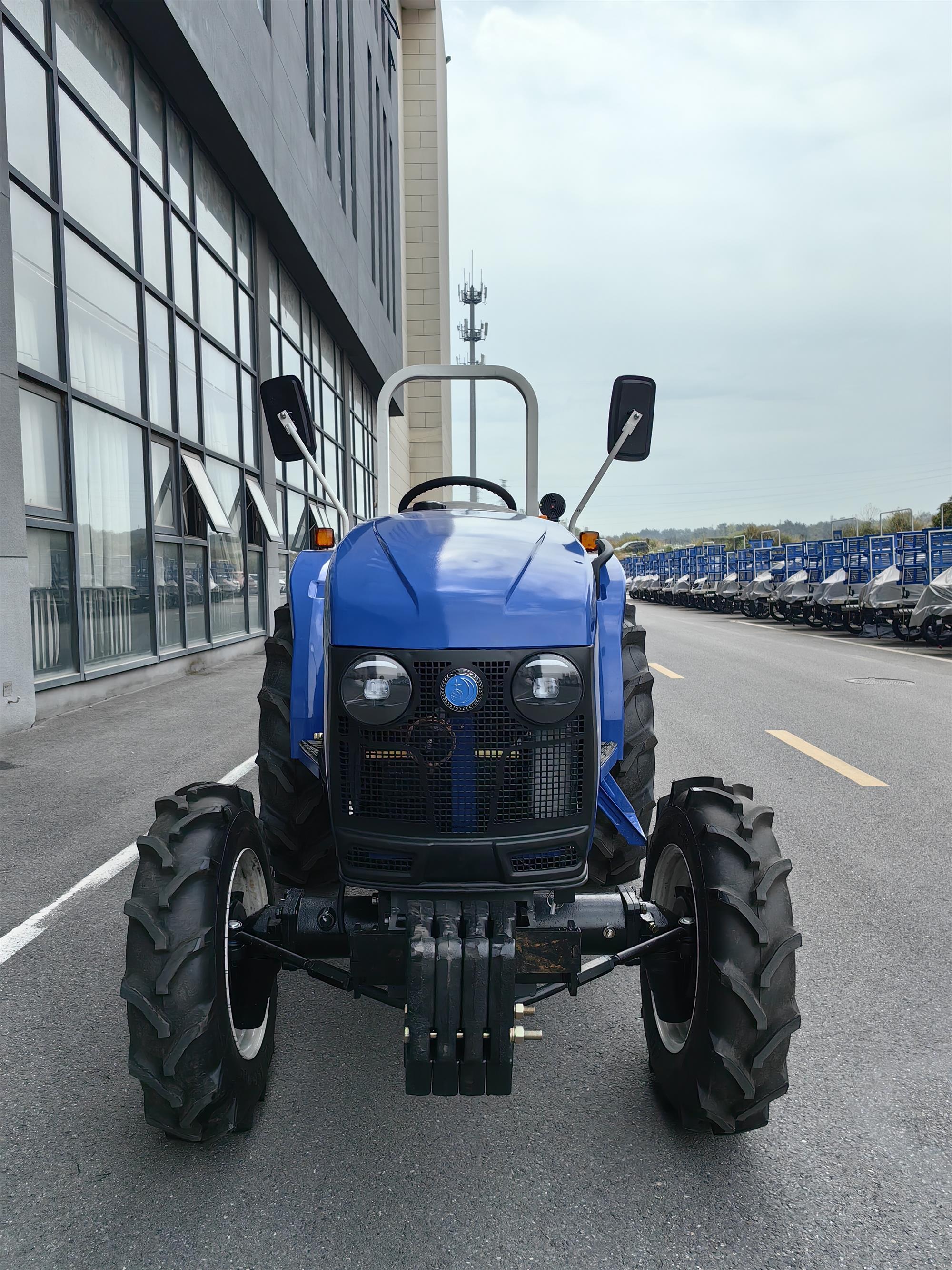 TC504-A8轮式拖拉机