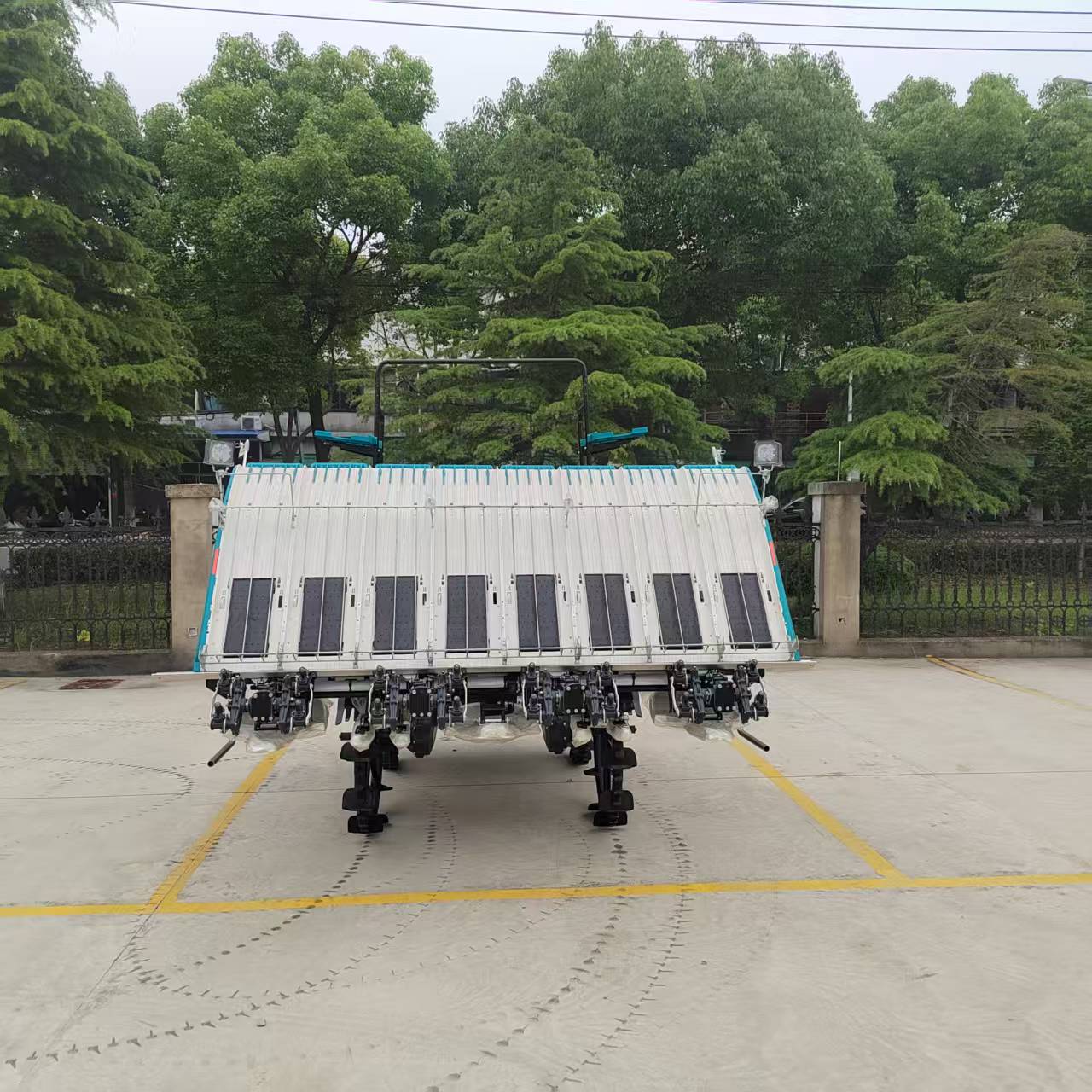 2ZG-8D2高速乘坐式水稻插秧机