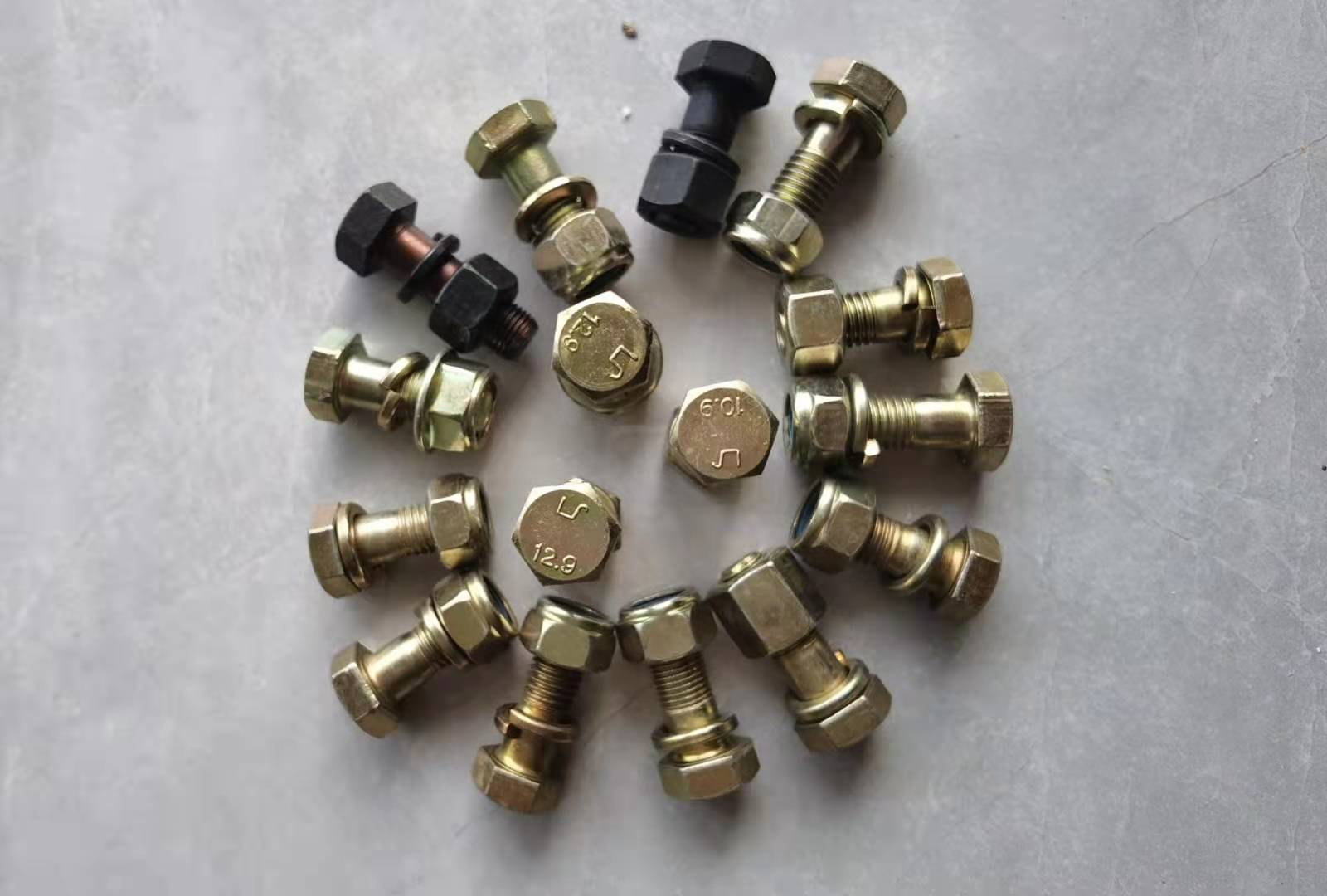 12*30旋耕机刀片螺丝