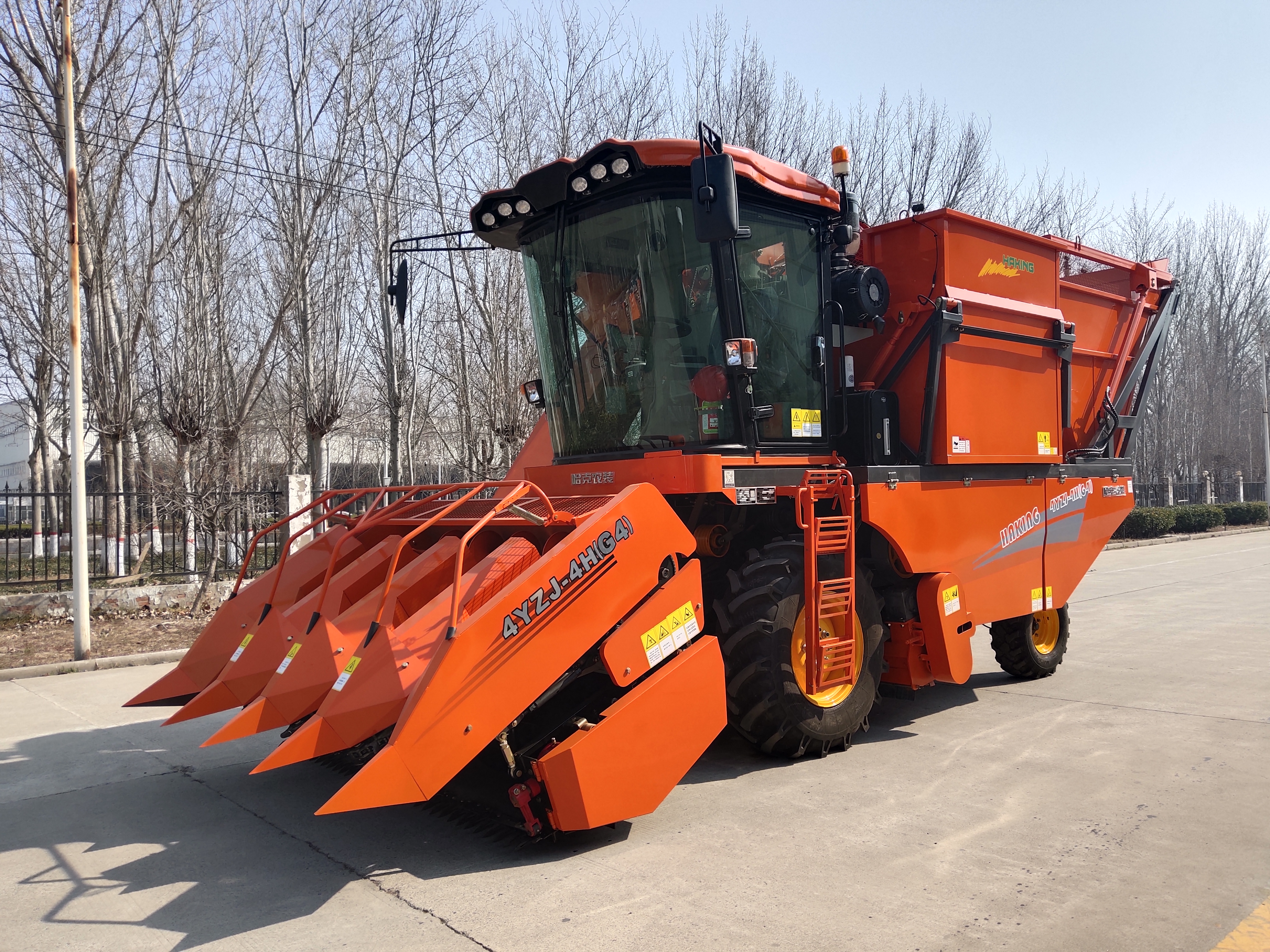 4YZJ-4H(G4)自走式联合玉米收获机