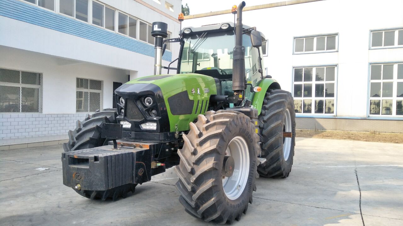 HX2404轮式拖拉机