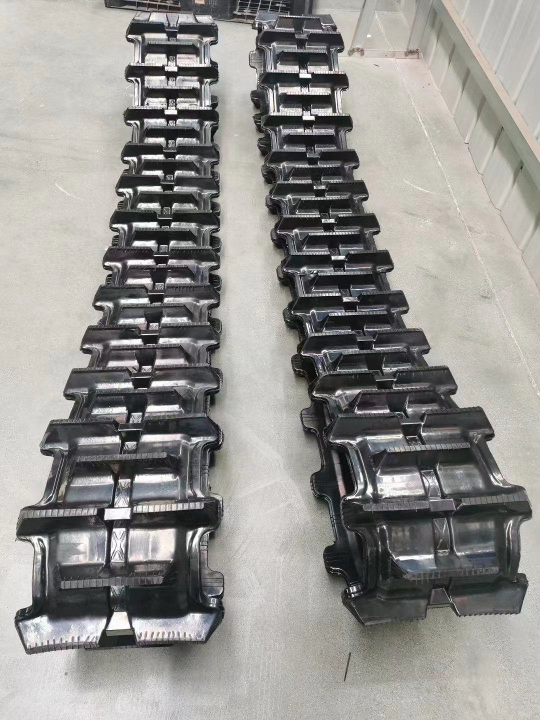 359*90*54橡胶履带