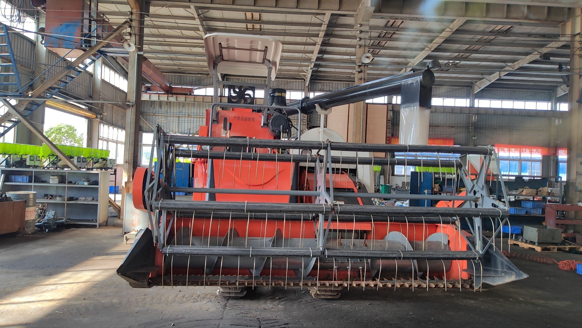 4LZZ-8.0再生水稻收获机