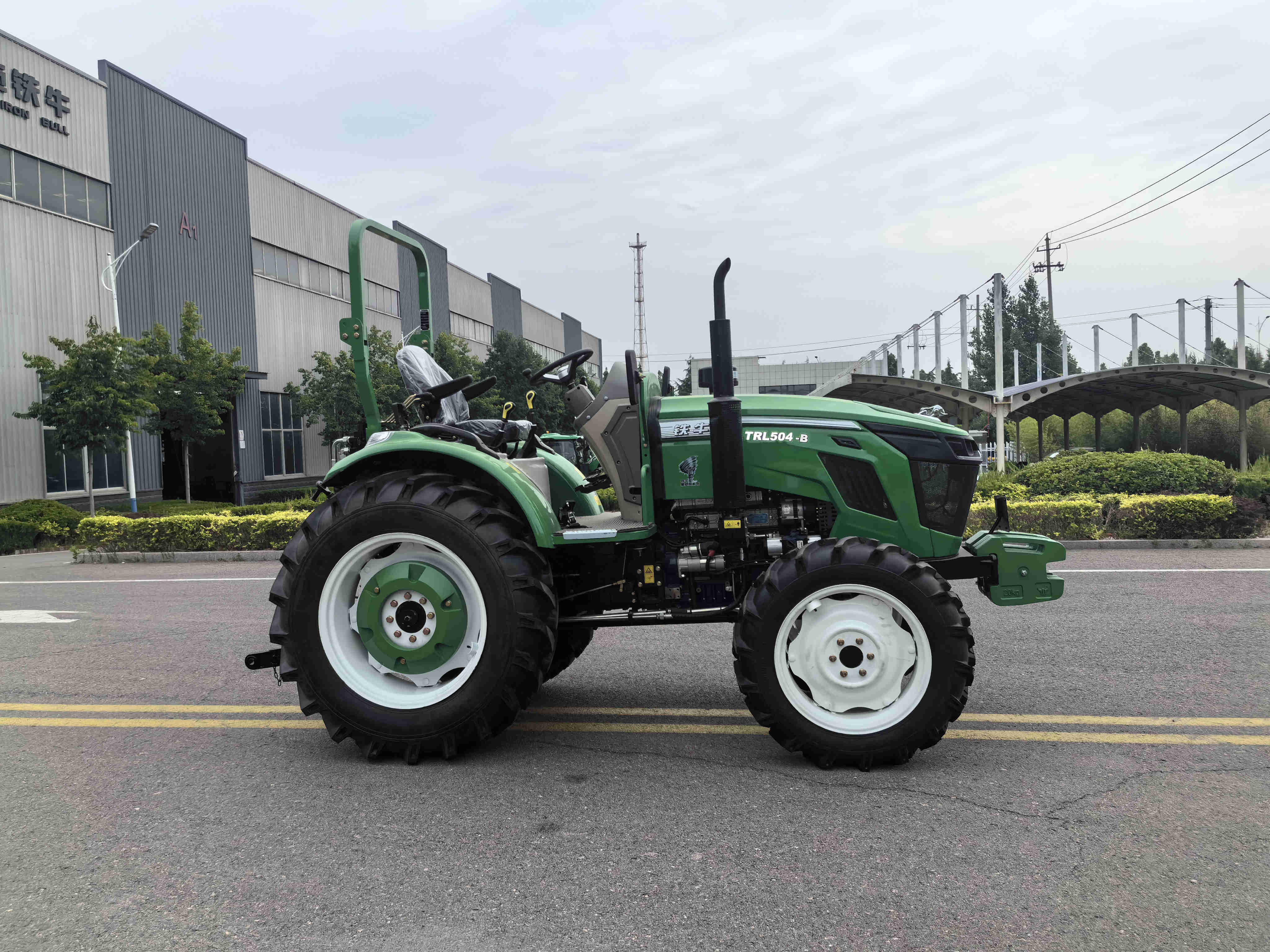 TRL504-B轮式拖拉机