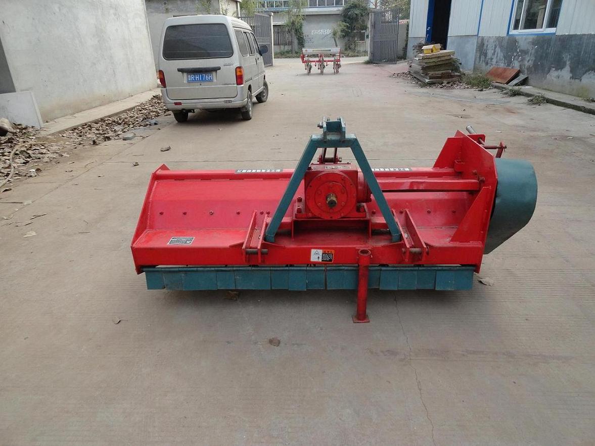 1JH-220秸秆粉碎还田机