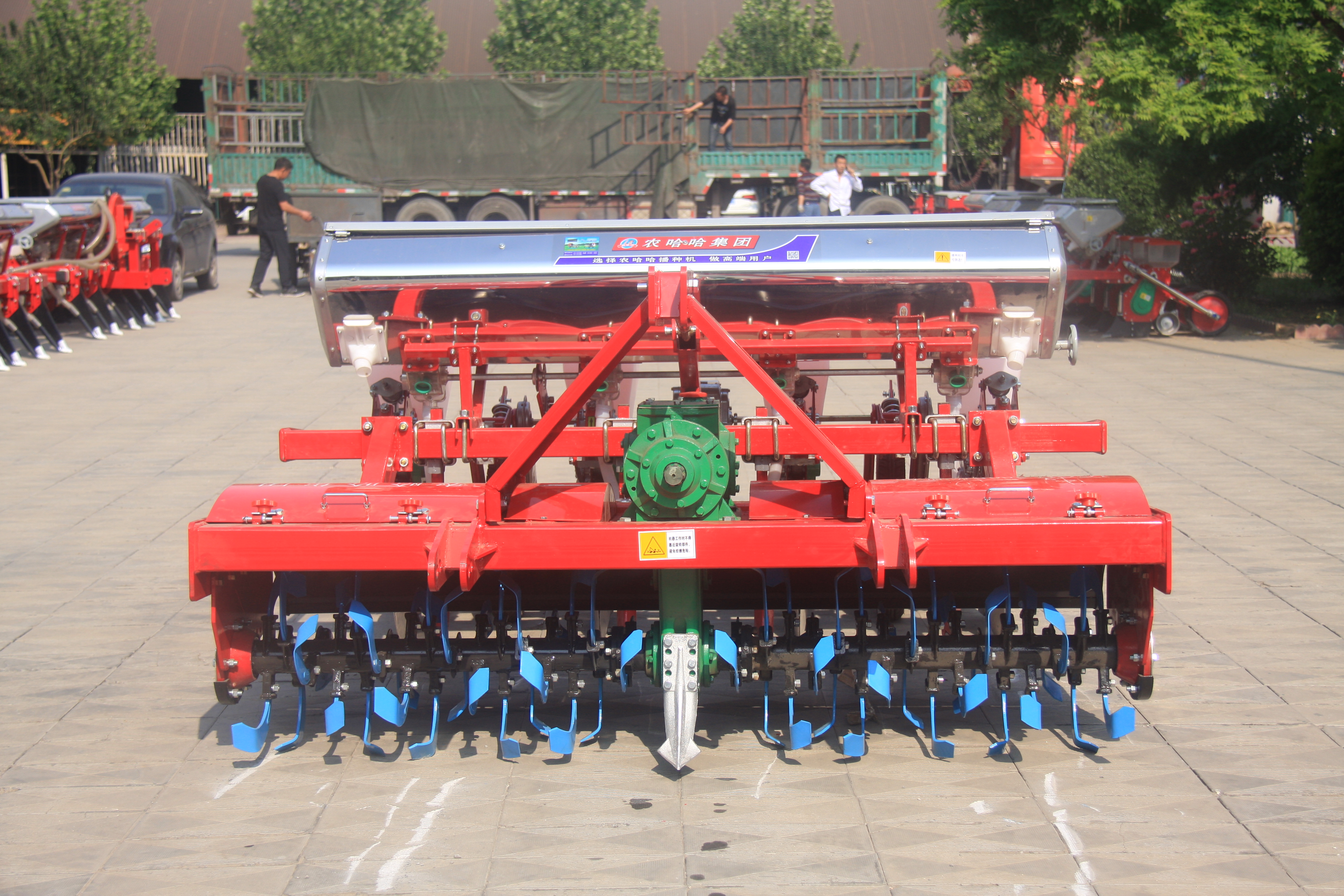 2BMGF-4玉米免耕施肥播种机