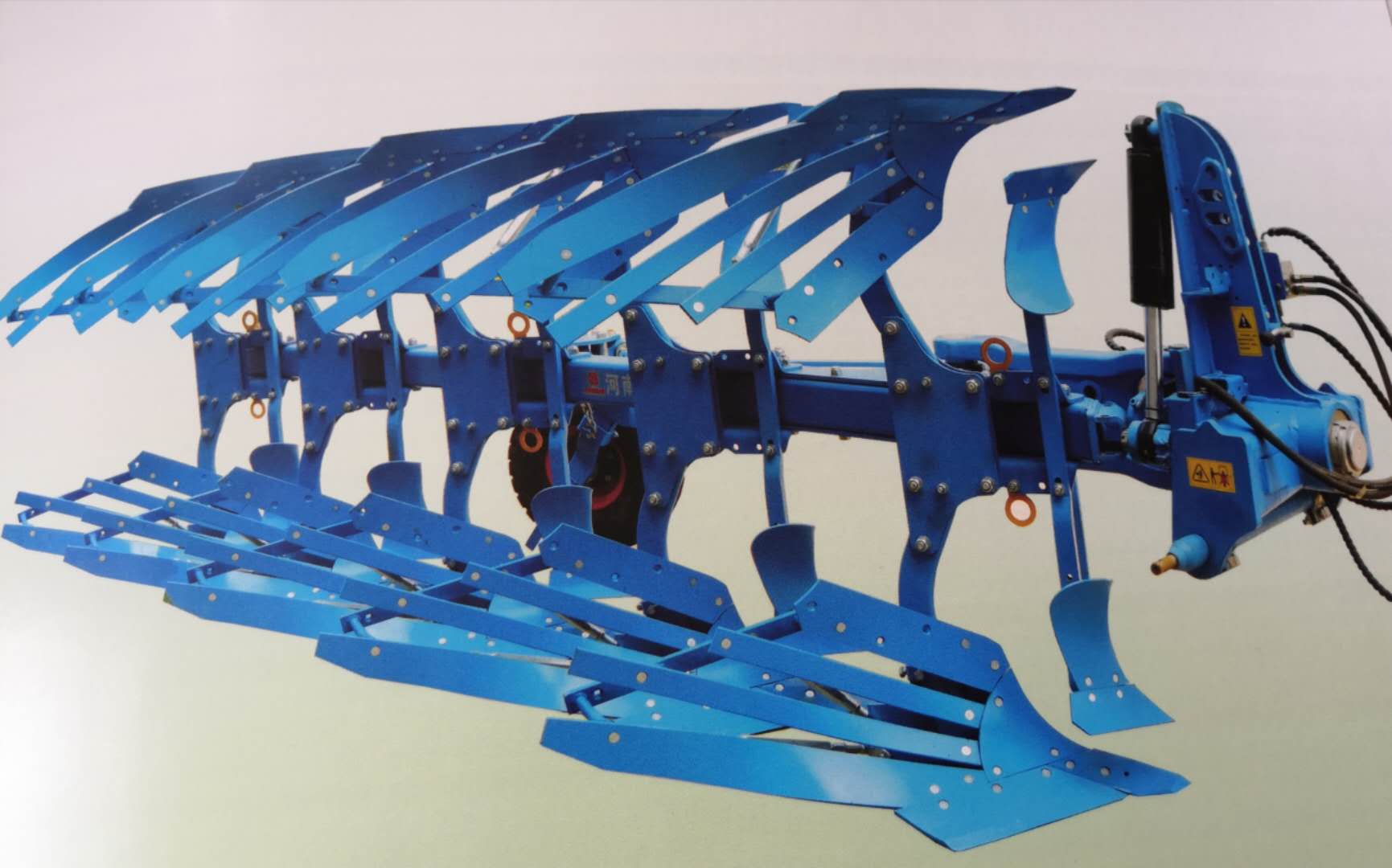 1LFT-550液压翻转犁