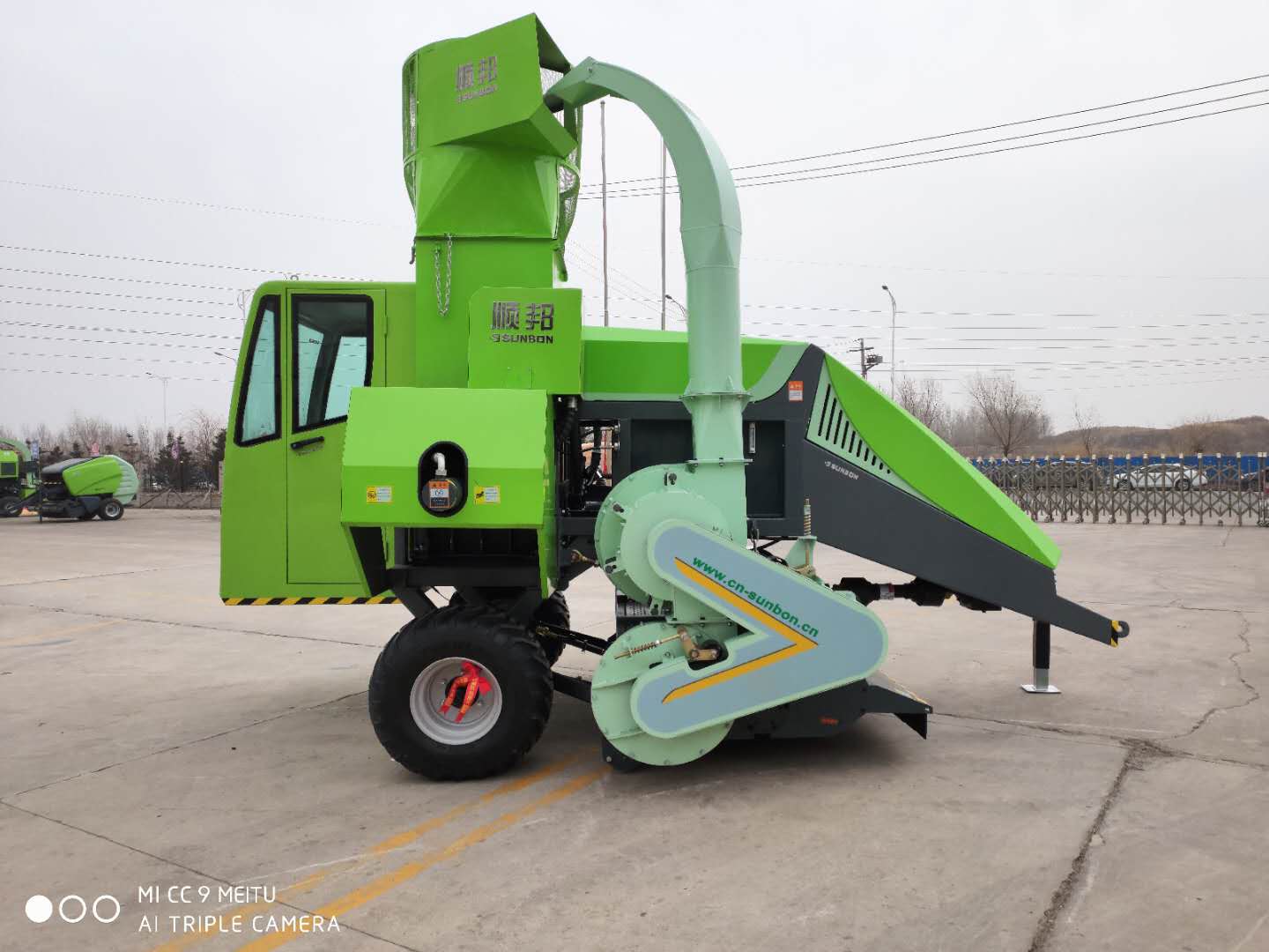 9YFZ-2.2A秸秆饲料打捆机