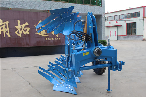 1LF-440液压翻转犁