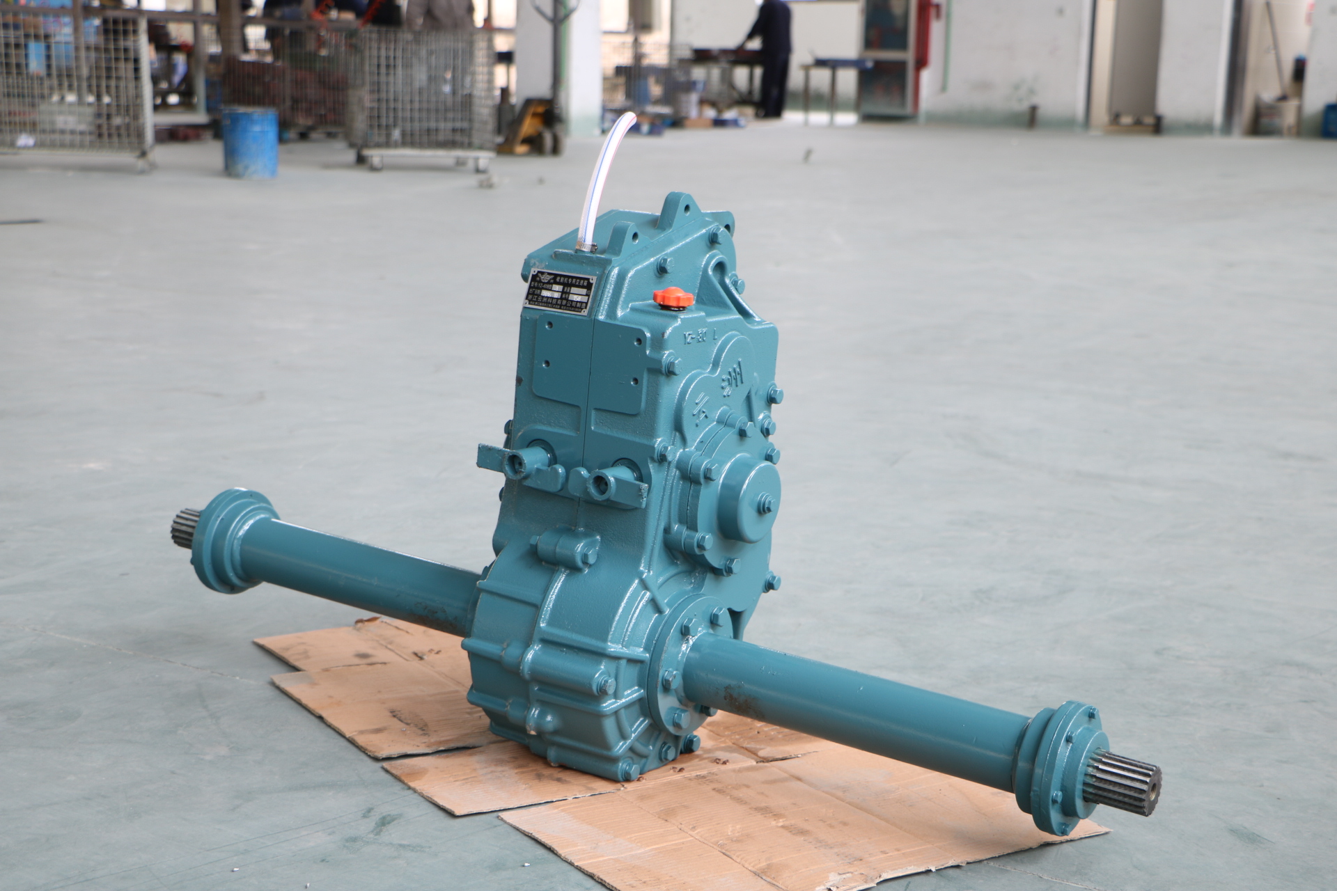 YZ-80型履带式行走无级变速箱