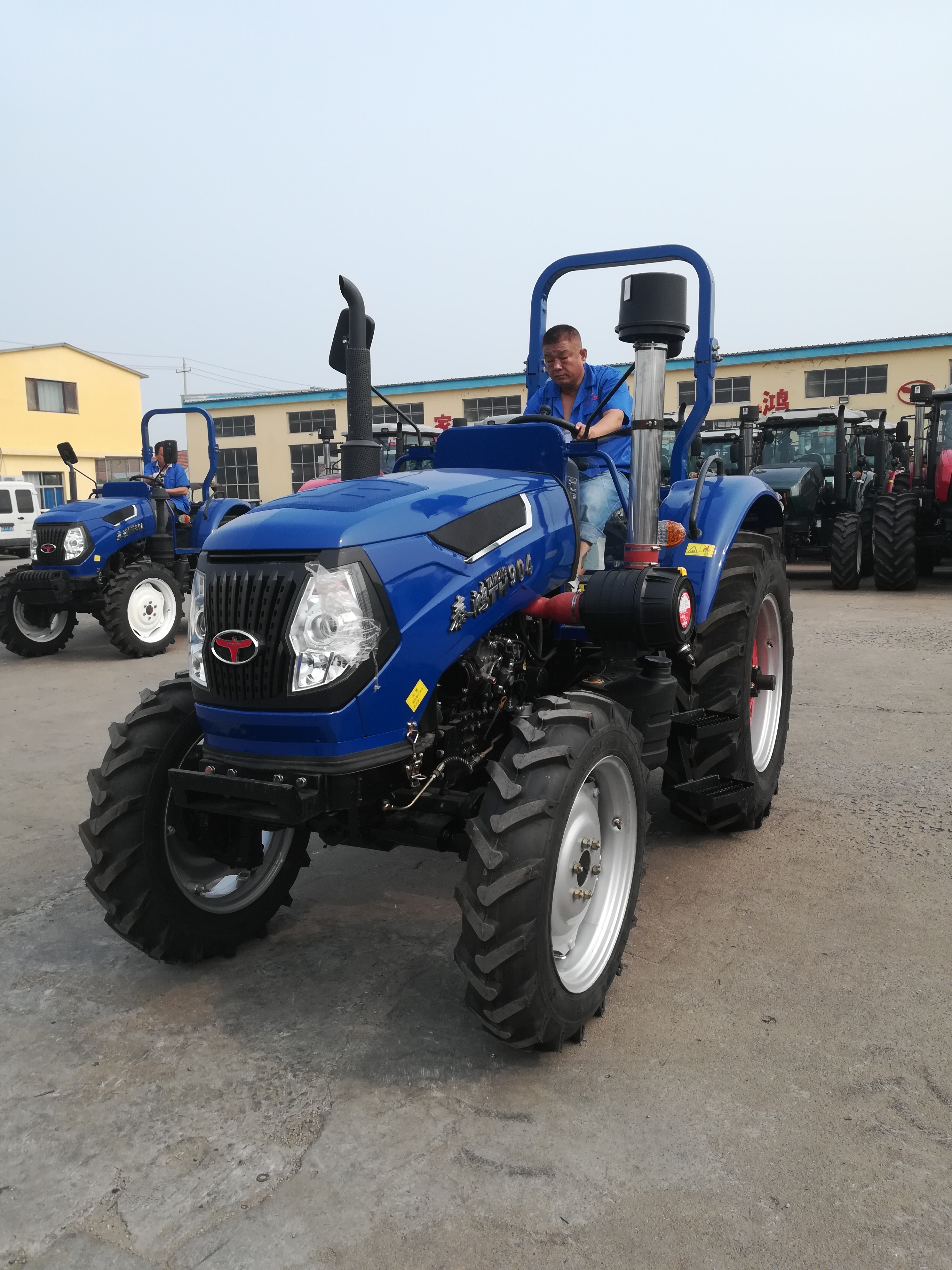 TB904-1轮式拖拉机