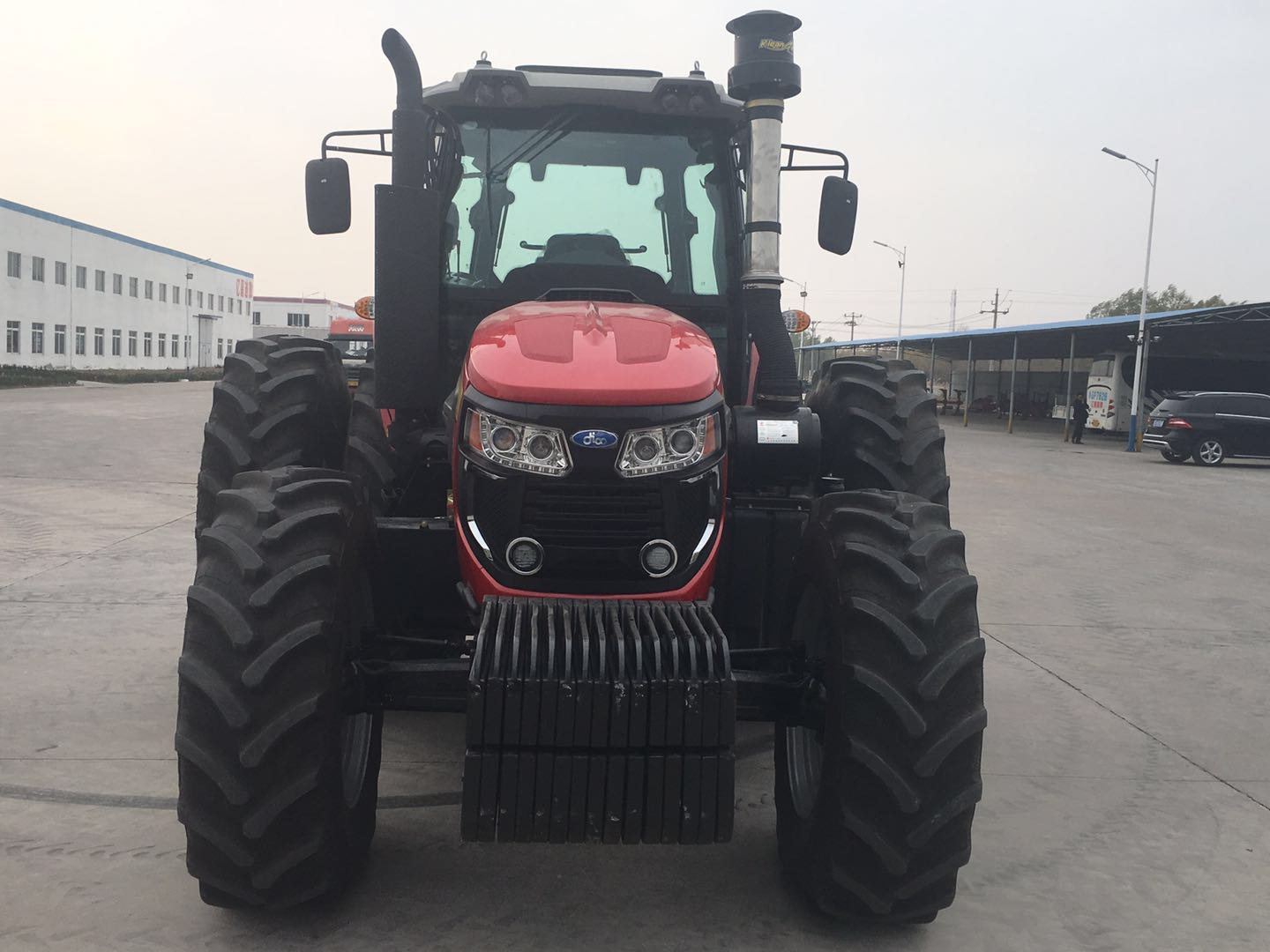 YJ-2604轮式拖拉机