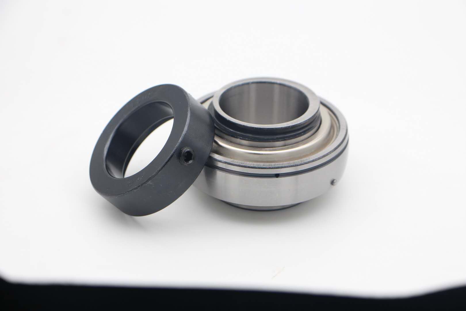 UEL209高速免维护轴承