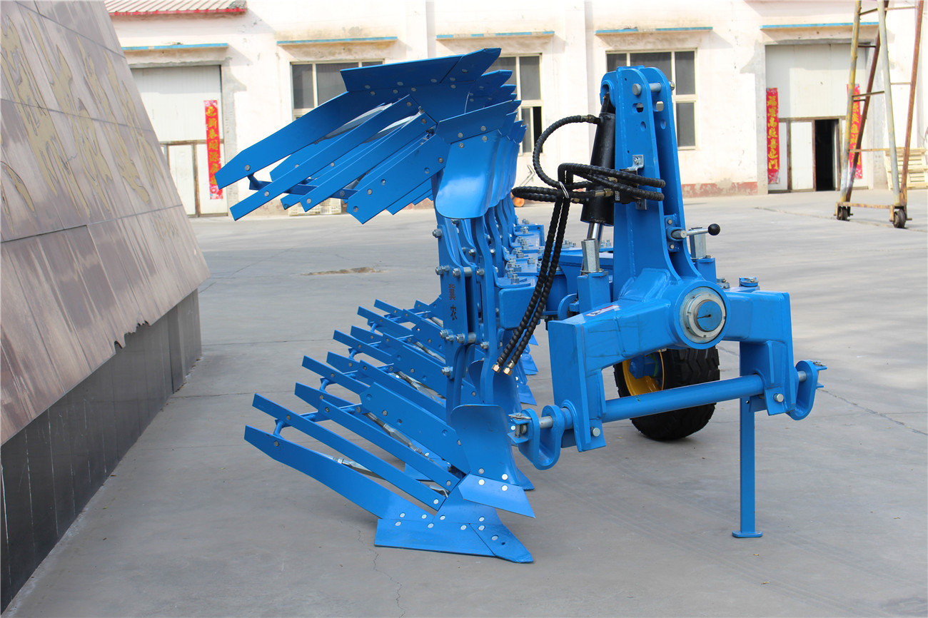 1LF-560液压翻转调幅犁