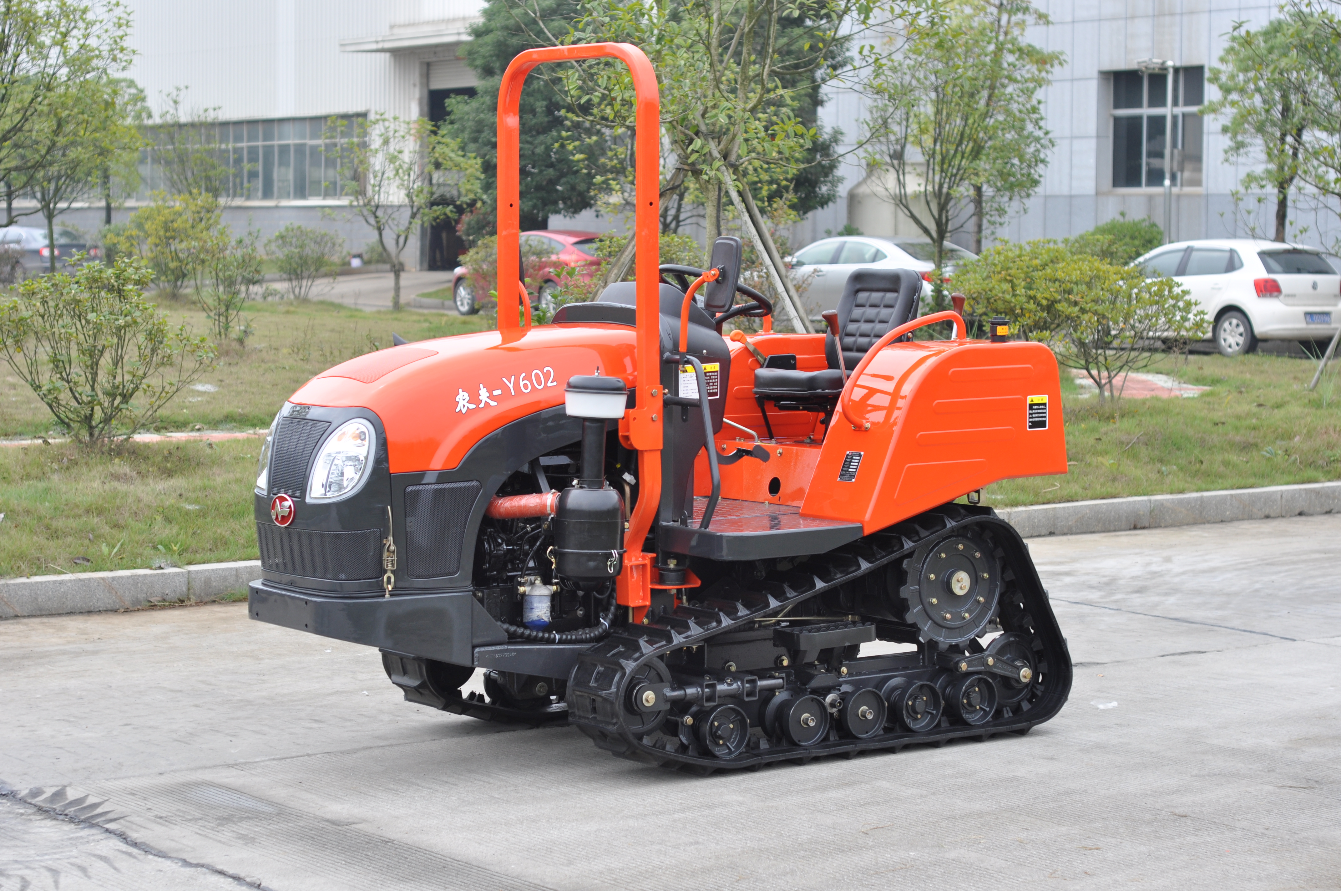 NF-Y602履带拖拉机