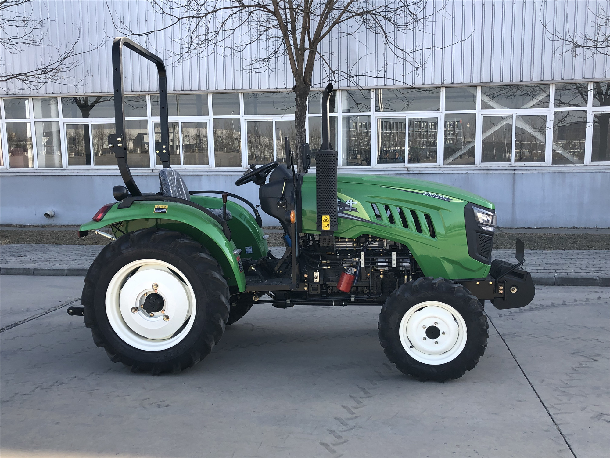 TNI504轮式拖拉机